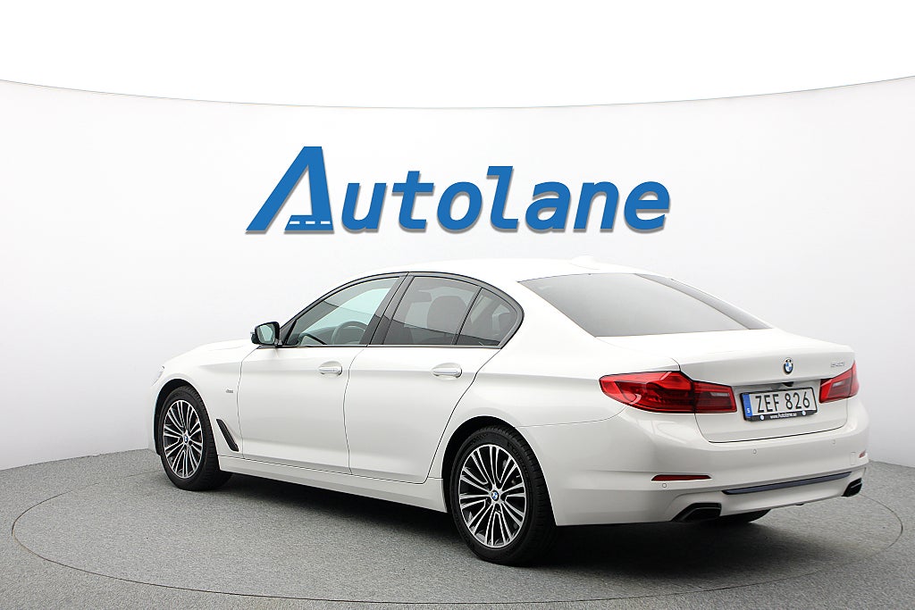 BMW 540 i Sedan SportLine, HUD, 340hk, Dragkrok, Backkamera