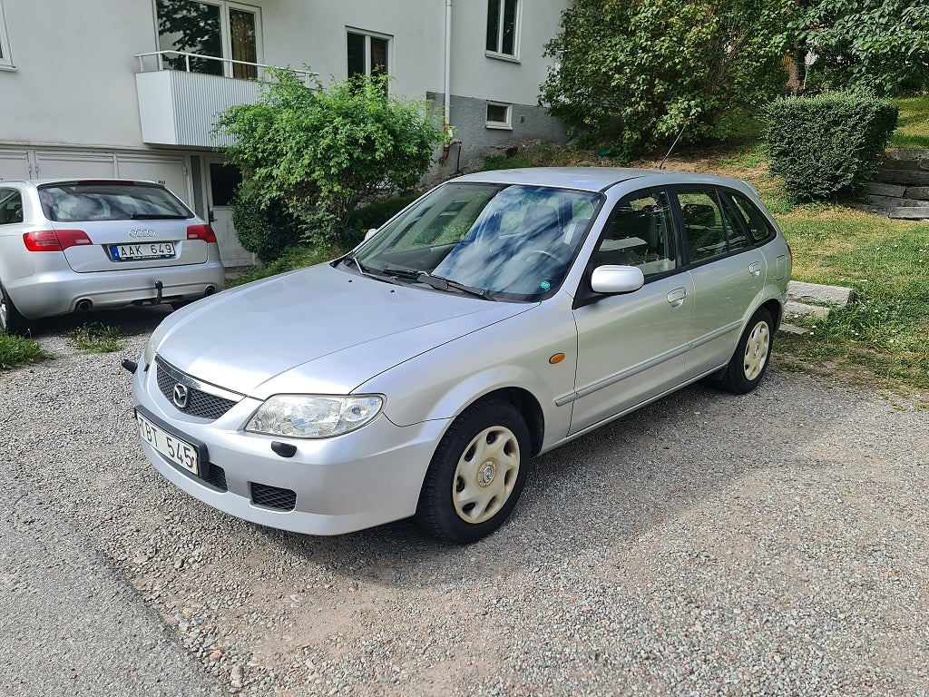 Mazda 3 323F 1.6