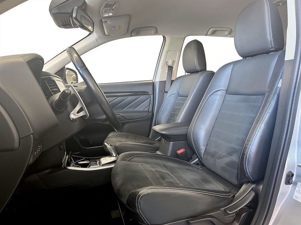 Bild på Mitsubishi Outlander 2.0 Plug-In Hybrid 4WD PHEV B 203hk