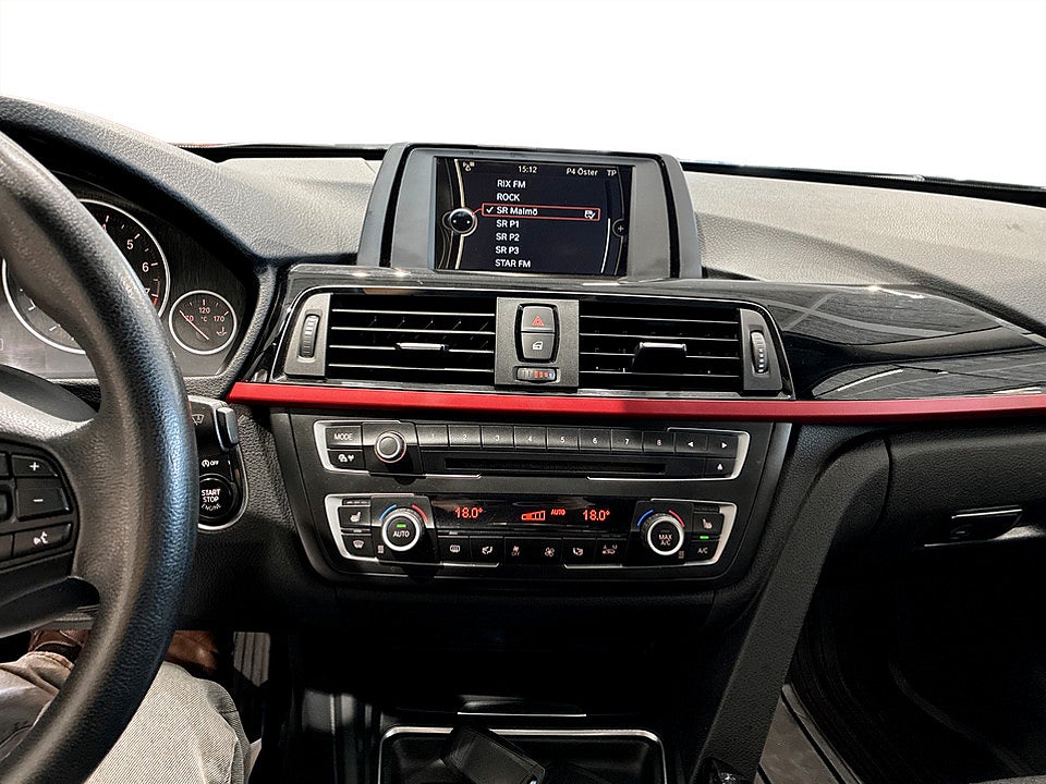 Bild på BMW 328i Touring Sport Line 245hk BACKSENSORER