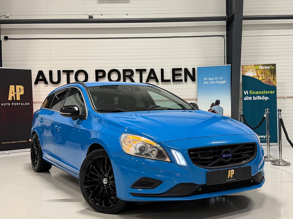 Volvo V60 T4 Powershift R-Design | Rebel Blue* | VoC | Drag,Blis 