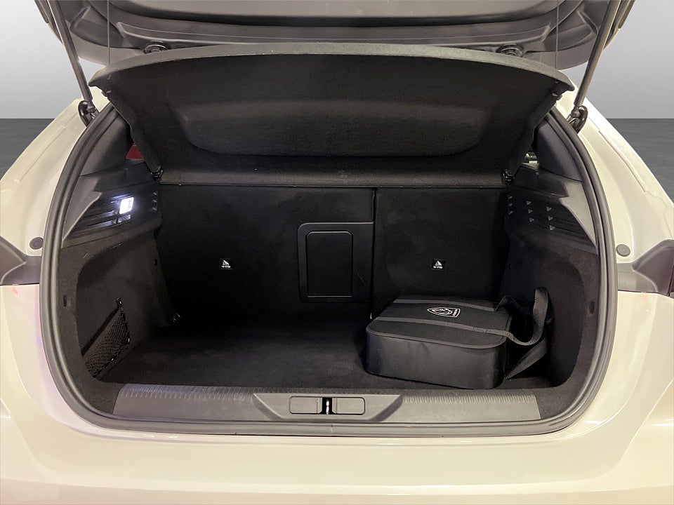 Bild på Peugeot 308 5D GT PHEV 225hk Aut PANORAMAGLASTAK HIFI FOCAL