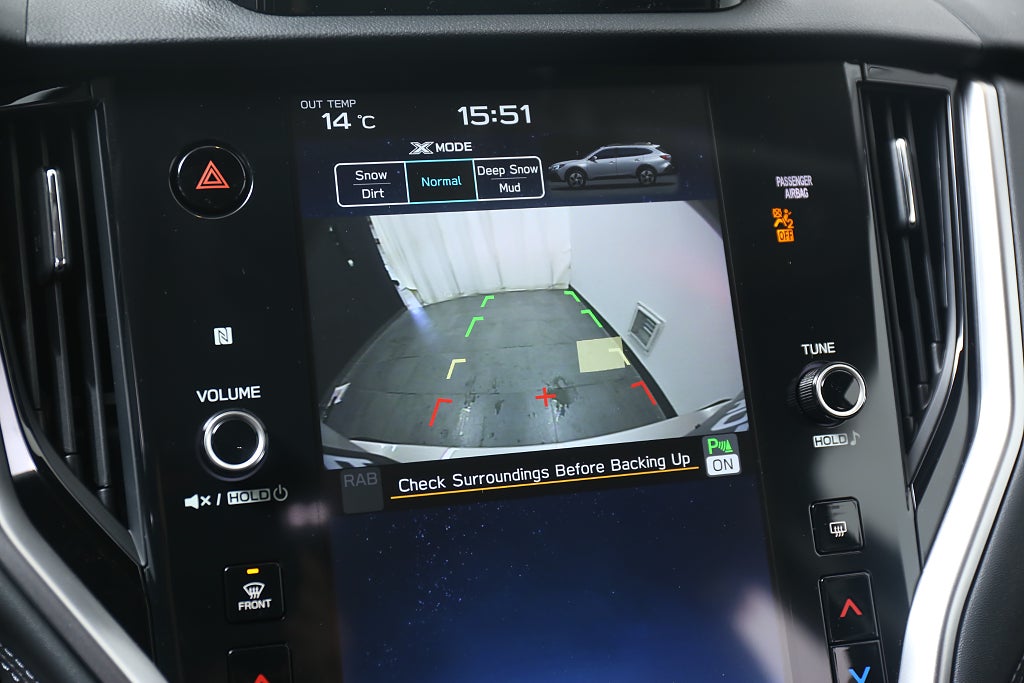 Subaru Outback Limited| 3 fria Service.