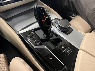 BMW 520 d xDrive Touring Drag/Kamera/Sov-däck/MoK-värm/Navi