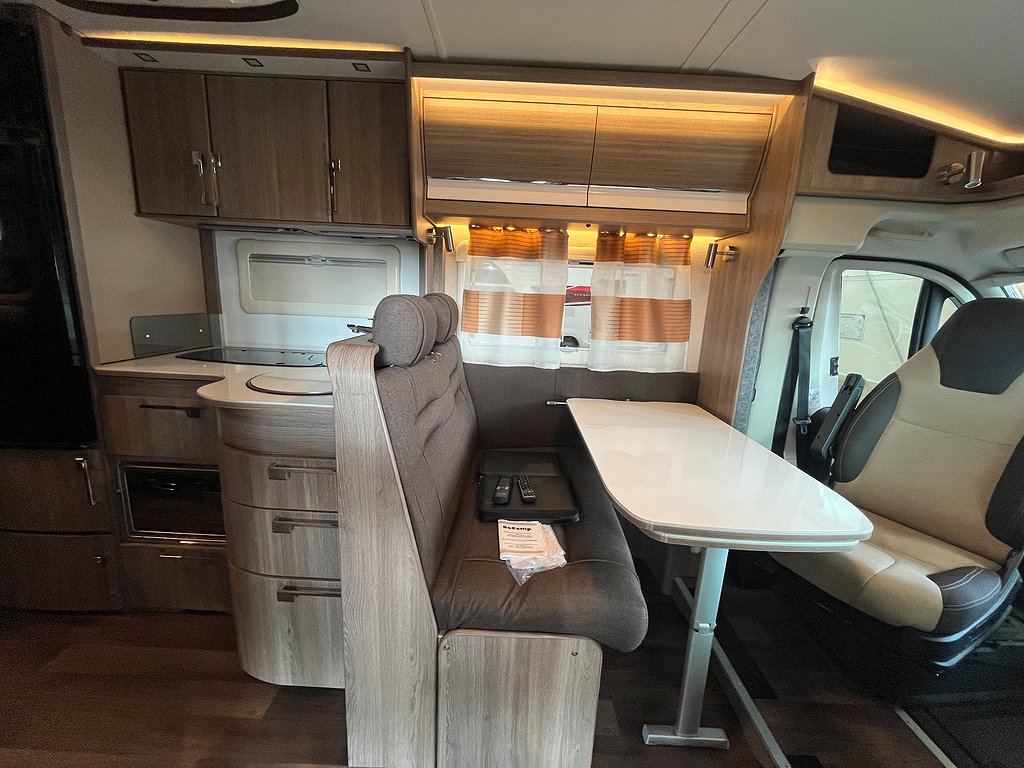 Kabe TMC 740 LGB / 1 ägare / AC bodel / Solcell / ALDE / Ugn - Kabe