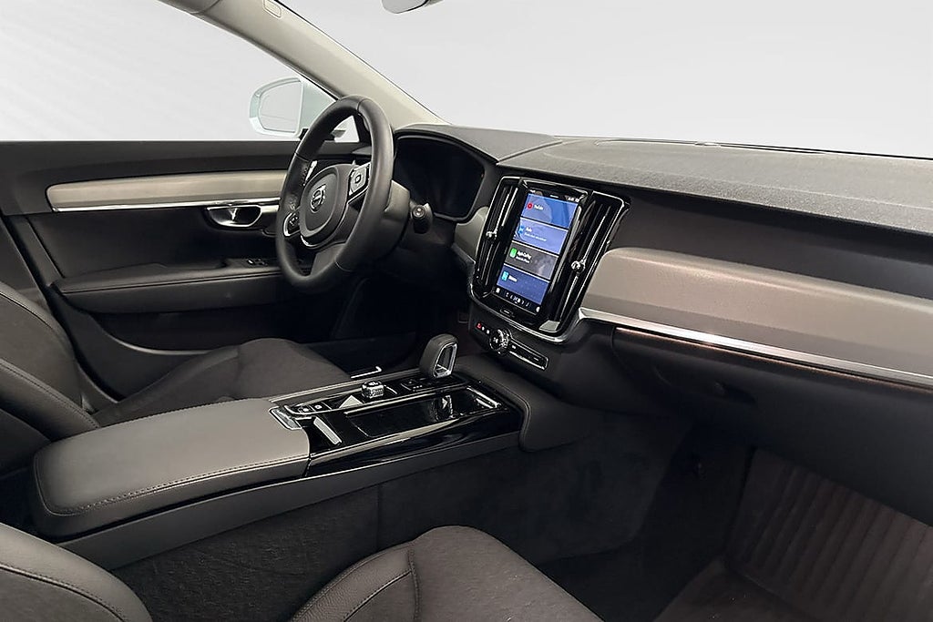 Volvo V90 Recharge T6 Core Edition