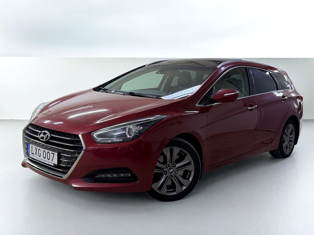 Hyundai i40 cw 1.7 CRDi 141hk  Automat / Panoramatak / Navi 