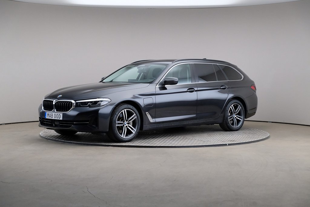 BMW 530e Series 5 Xdrive Touring Connected Drag Läder Panorama