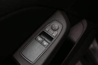 Halvkombi Renault Clio 8 av 21