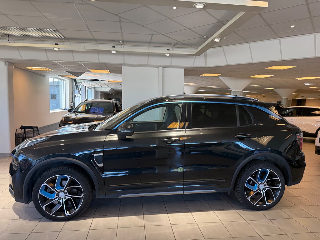 Lynk & Co 01 PHEV DCT Euro 6 Gps Panorama 360Kam 3,99%ränta 