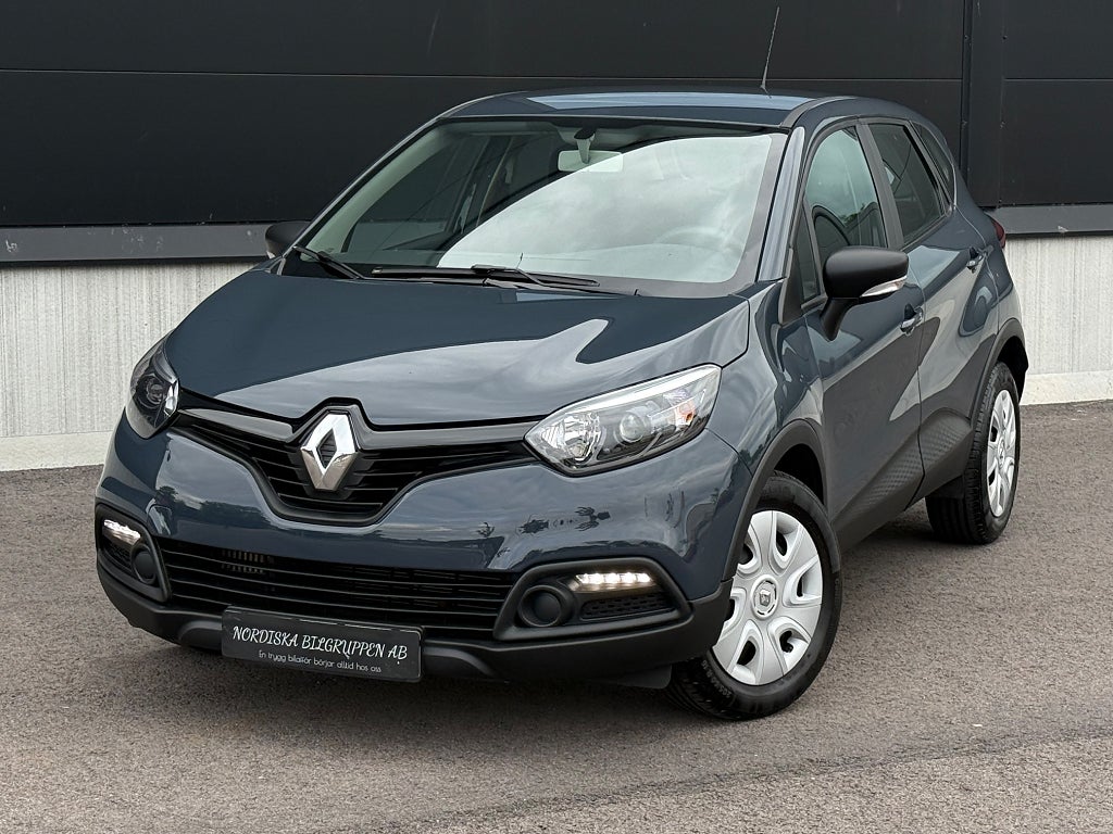 Renault Captur 0.9 TCe Euro 6, 3800 mil, låga mil