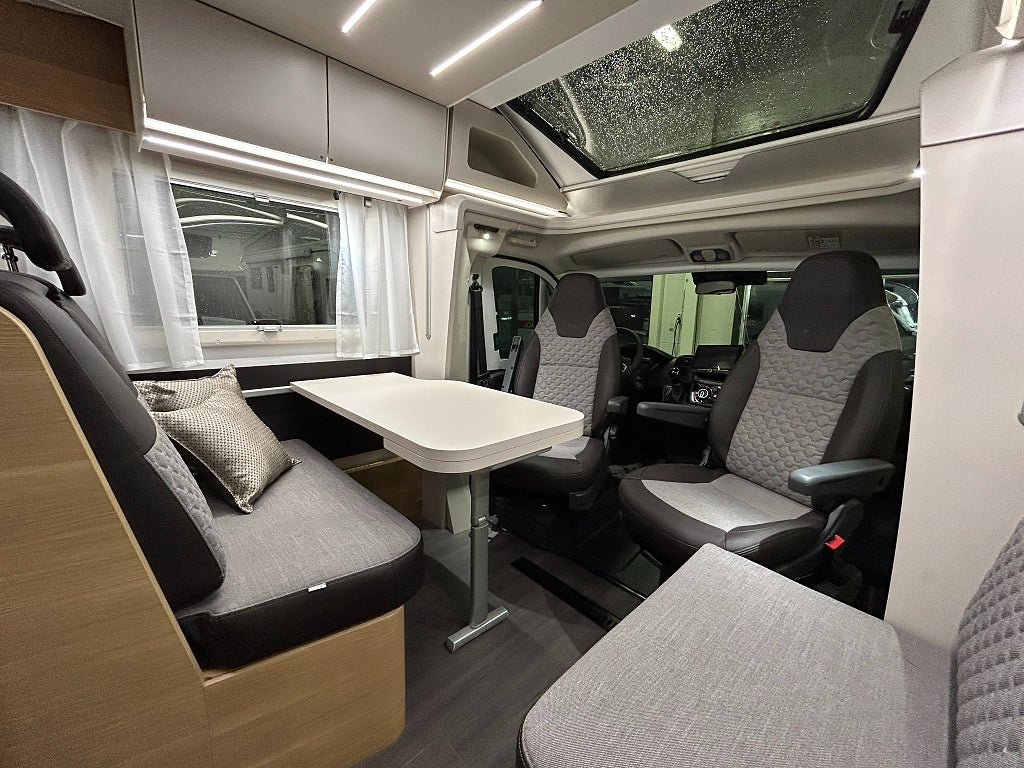 Adria Matrix Axess 670 SL / Taksäng / B-kort / Automat 140hk - Adria