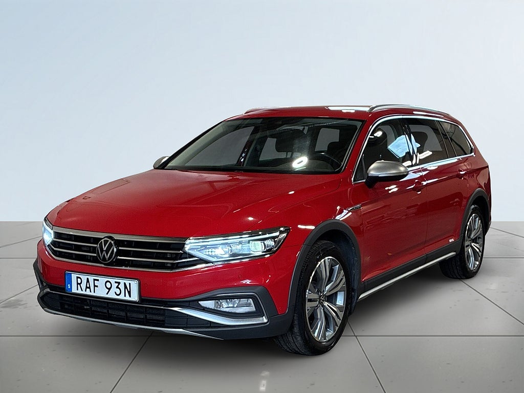 Volkswagen Passat Alltrack 2.0 TDI 4M Drag Värmare Kamera Skinn Psens S&V MOMS