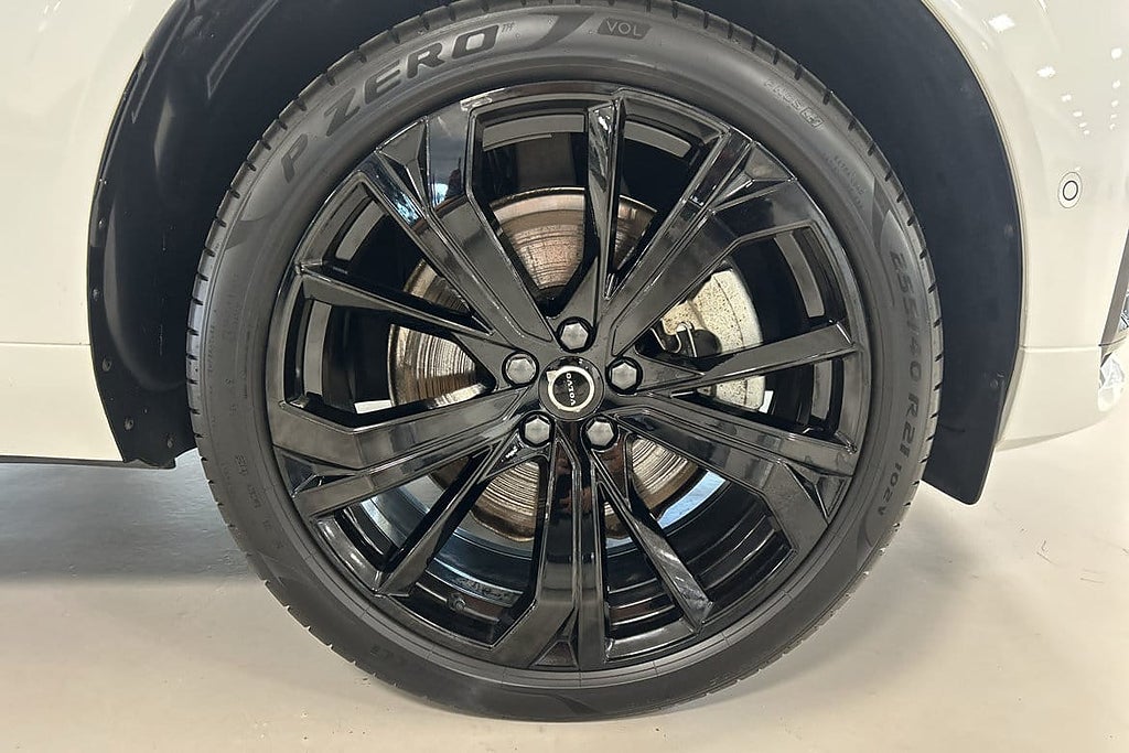 Volvo XC60 T6 Plus Black Nordic Edition