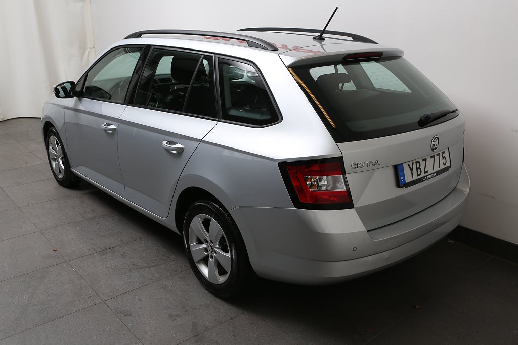 Skoda Fabia 1,2 TSI 90hk Style Kombi Motorvärmare 2016