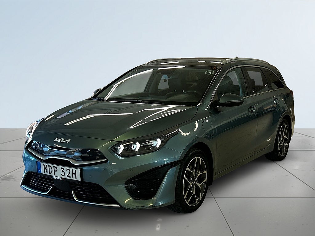 Kia Ceed Plug-in Advance Plus B-kamera Taklucka Navi CarPlay S&V