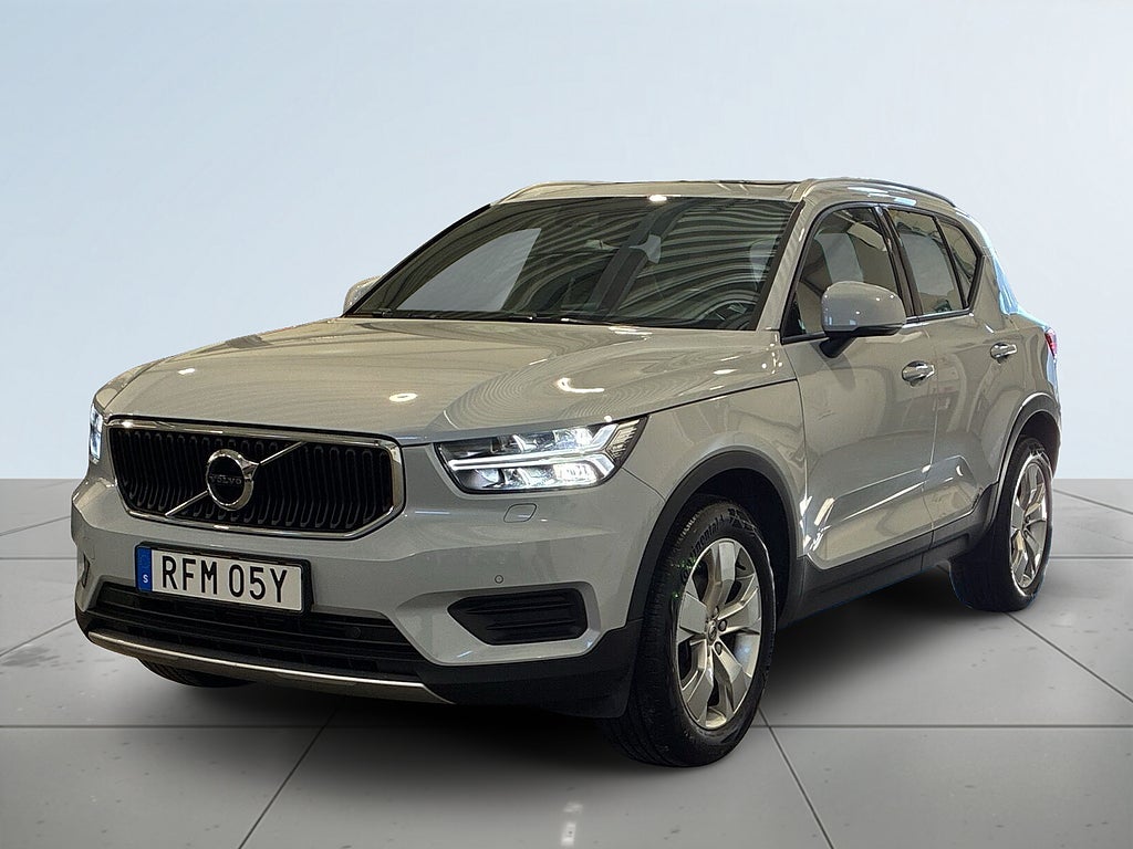 Volvo XC40 T3 Momentum Värmare Kamera Cockpit Pano Skinn Psens S&V