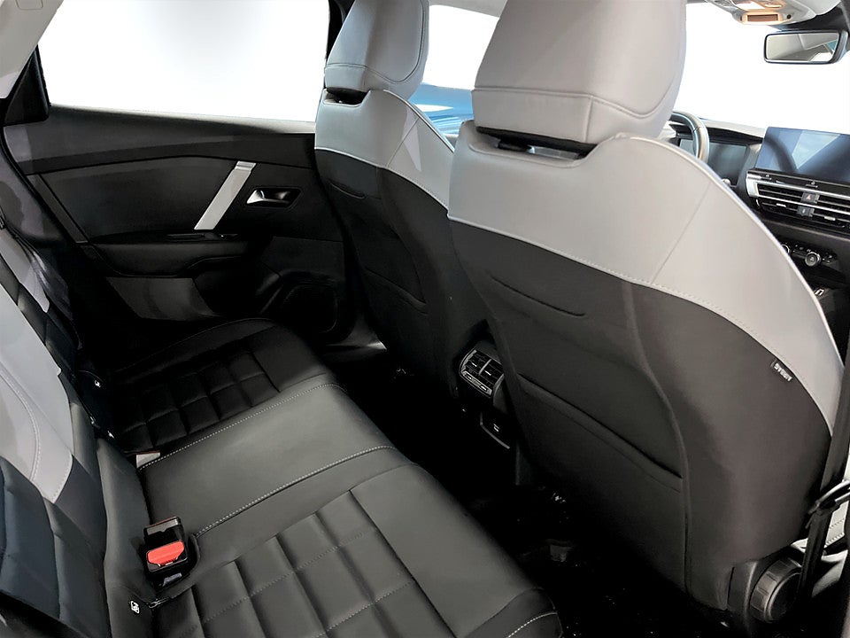 Bild på Citroen C4 X FL Max Hybrid 145hk Aut B-KAMERA