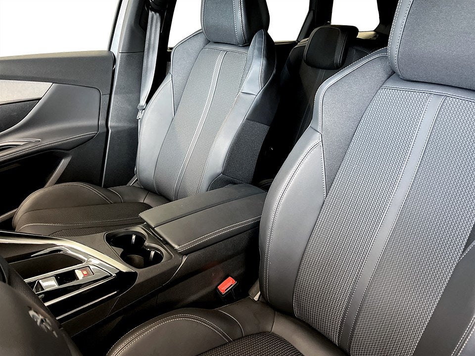 Bild på Peugeot 5008 GT 1.2 PT 130hk Aut - B-KAMERA, CARPLAY