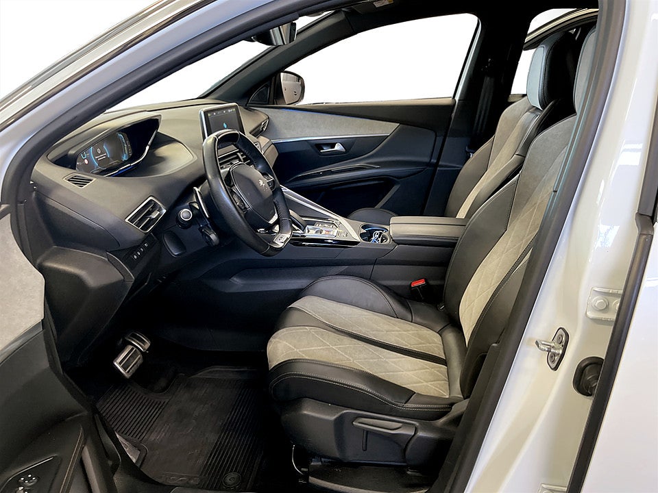 Bild på Peugeot 3008 GT PHEV 300hk Aut 4WD B-KAMERA EL-BAKLUCKA