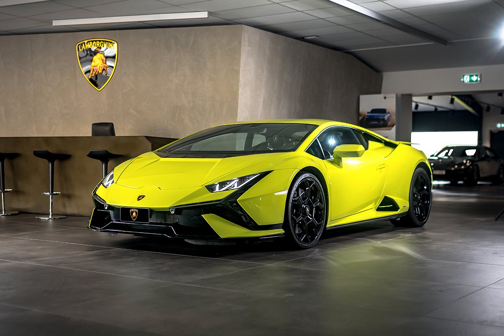 Lamborghini Huracán Tecnica V10 / 640 hk / Svensksåld 