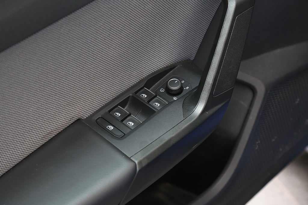Seat Leon 1,0 TSI 110hk 5d Style Pluspaket Komfortpaket Cockpit 2021