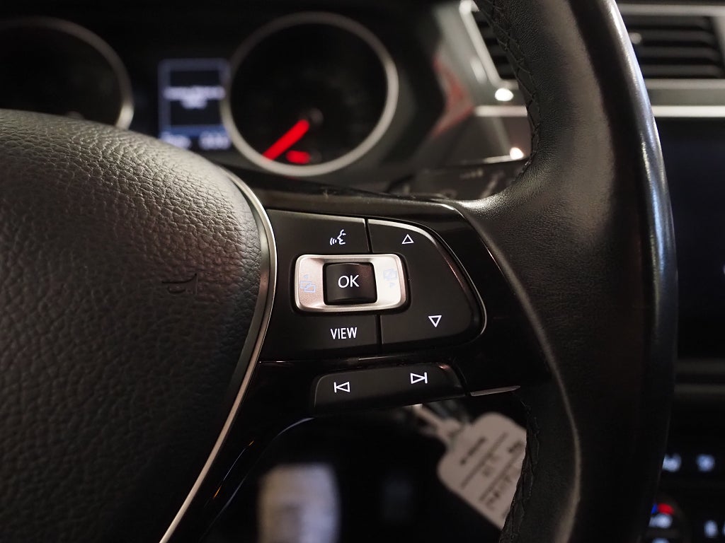 Volkswagen Tiguan TSI 190hk 4Motion R-Line Black | Värmare | 2020