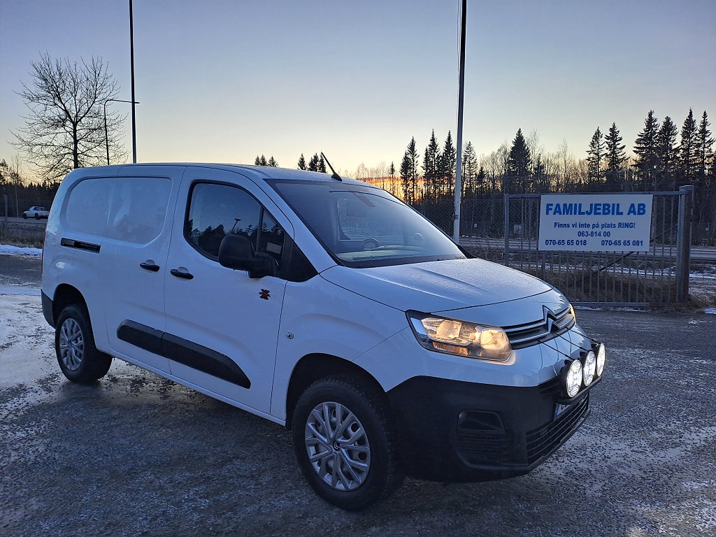 Citroën Berlingo  1.5 Hdi 130hk 4X4 L2 2xskjutdörr,Värmare,Drag,moms