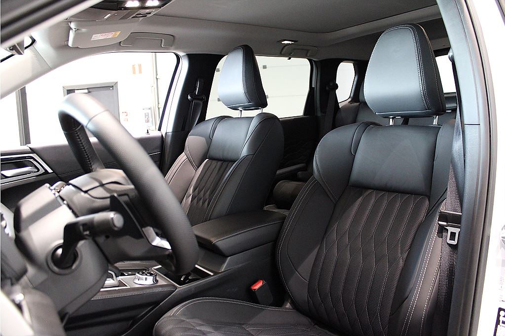 Bild på Mitsubishi Outlander Instyle PHEV Aut 4WD - DEMO