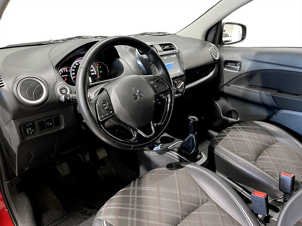 Bild på Mitsubishi Space Star Comfort 1.2 MIVEC 71hk B-KAMERA FARTHÅLLARE