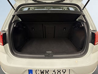 Volkswagen Golf 5-dörrar 1.0 TSI /A.d Fart/Carplay/Kamera/BT/Låg skatt! – bild 12