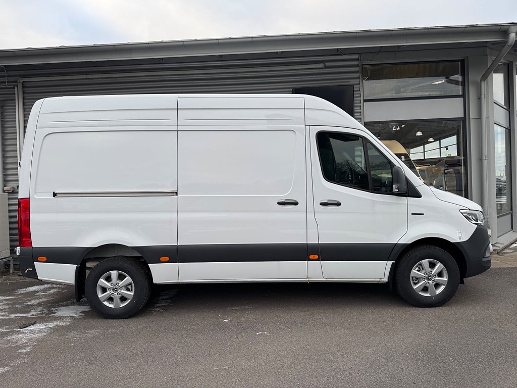 Mercedes-Benz Sprinter eSprinter 320 Skåp A2 SELECT 81 kWh - bild 13