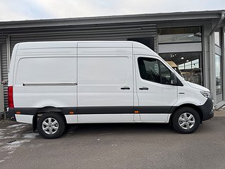 Transportbil - Skåp Mercedes-Benz Sprinter 13 av 23