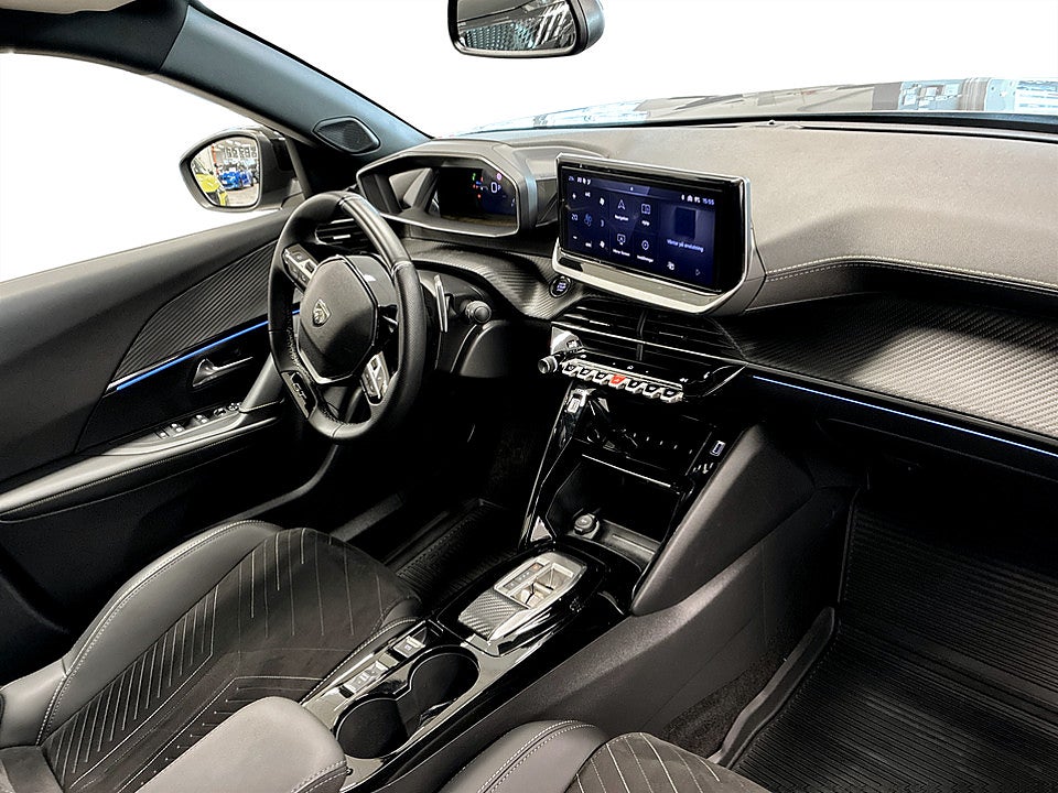 Bild på Peugeot 2008 GT 1.2 PT 130hk Aut B-KAMERA CARPLAY