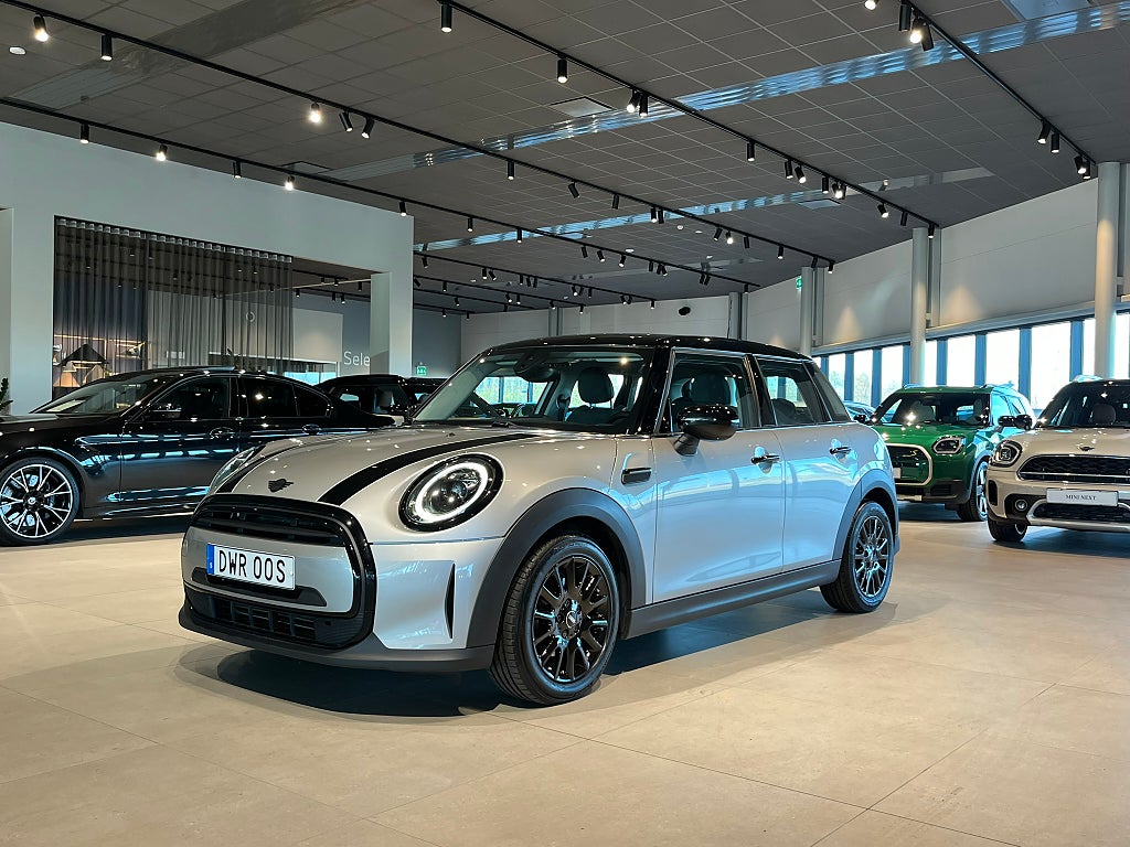 MINI Cooper 5-dörrars Driving Assistant Backkamera Navi