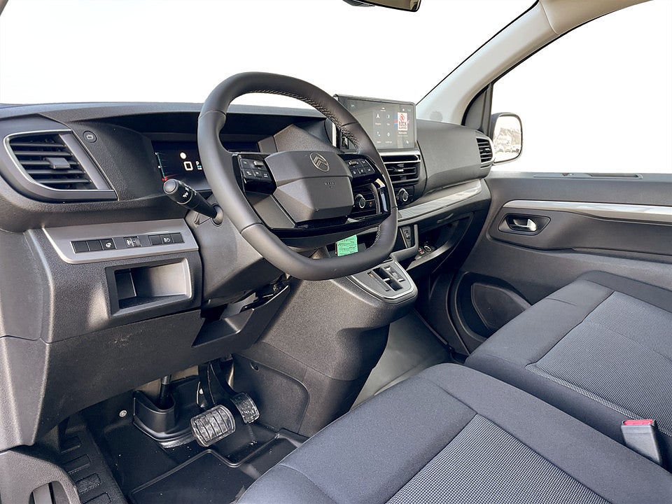 Bild på Citroën Jumpy Spacetourer PLUS BlueHDi 9-SITS Aut - OMGÅENDE LEVERANS!