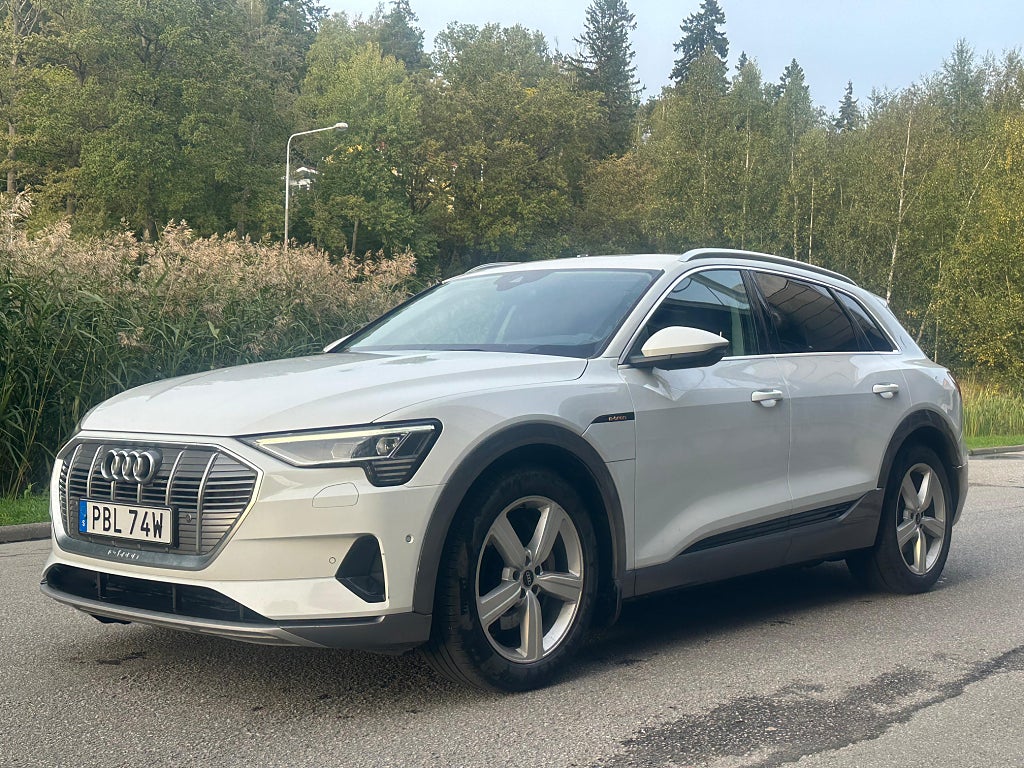 Audi E-Tron 55 Quattro Drag Assist Tour Luftfjädring MOMSBIL