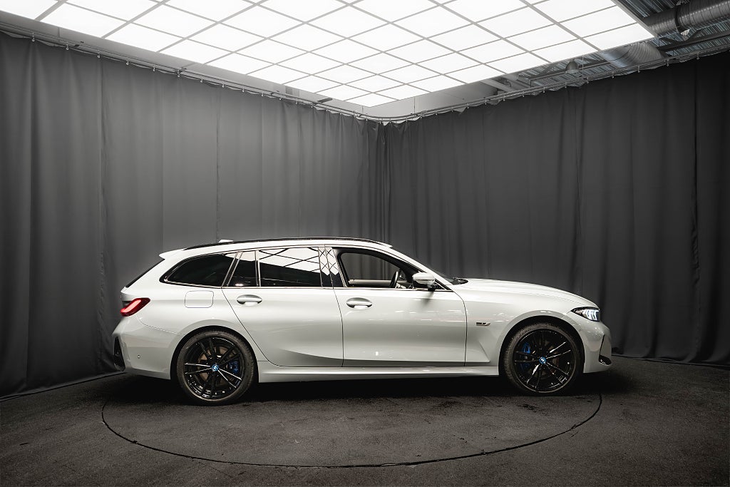 BMW 330e xDrive M Sport ADAPTIV-FART KAMERA 19'' HiFi 292hk