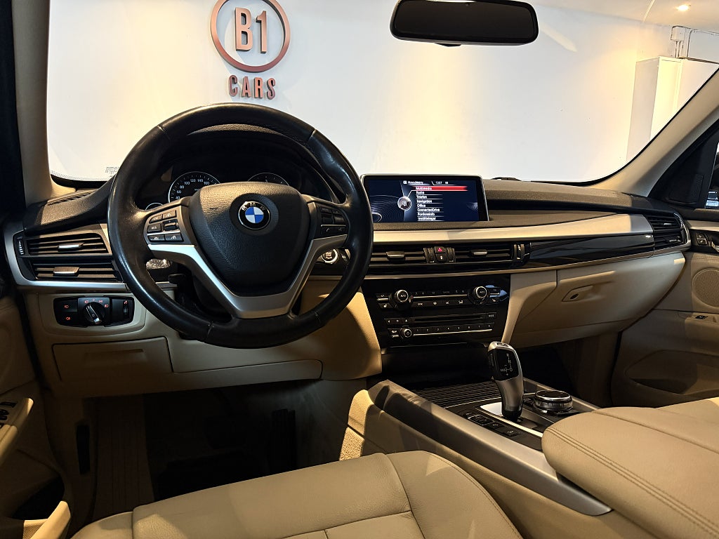 BMW X5 xDrive30d 7-SITS DRAG HELSKINN B-KAMERA FULLSERVAD