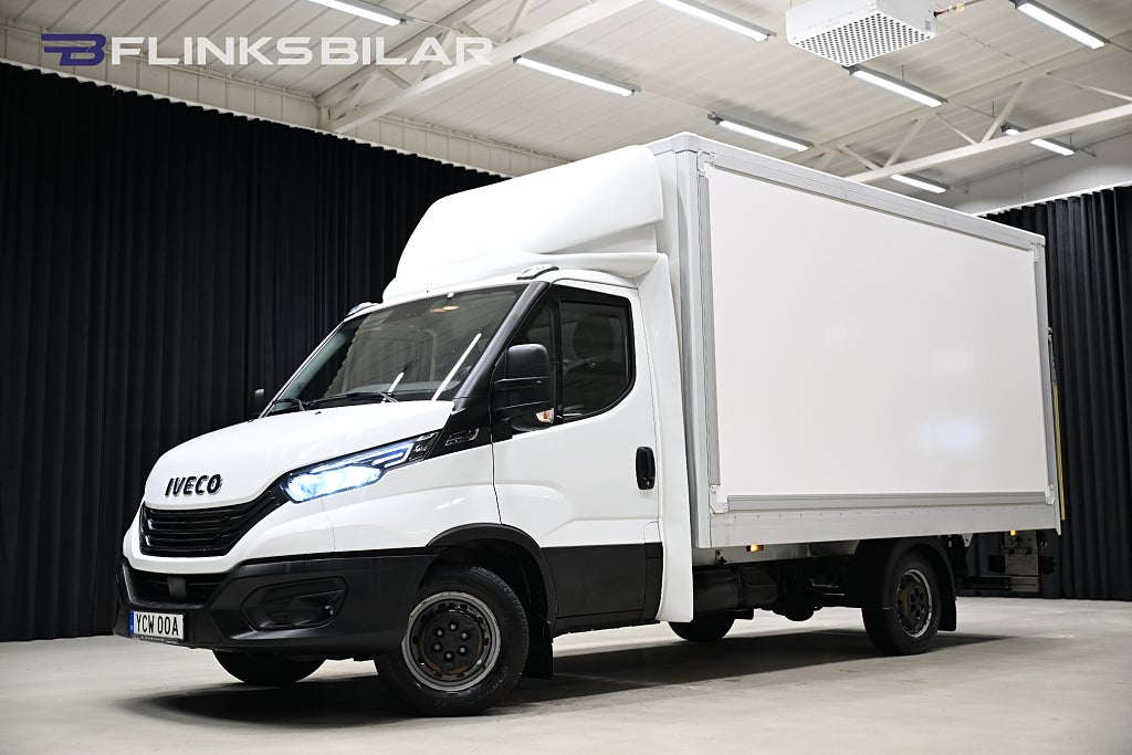 Iveco Daily 156HK Automat|Volymskåp|BG-Lyft|LED|Backkamera|Lågmil
