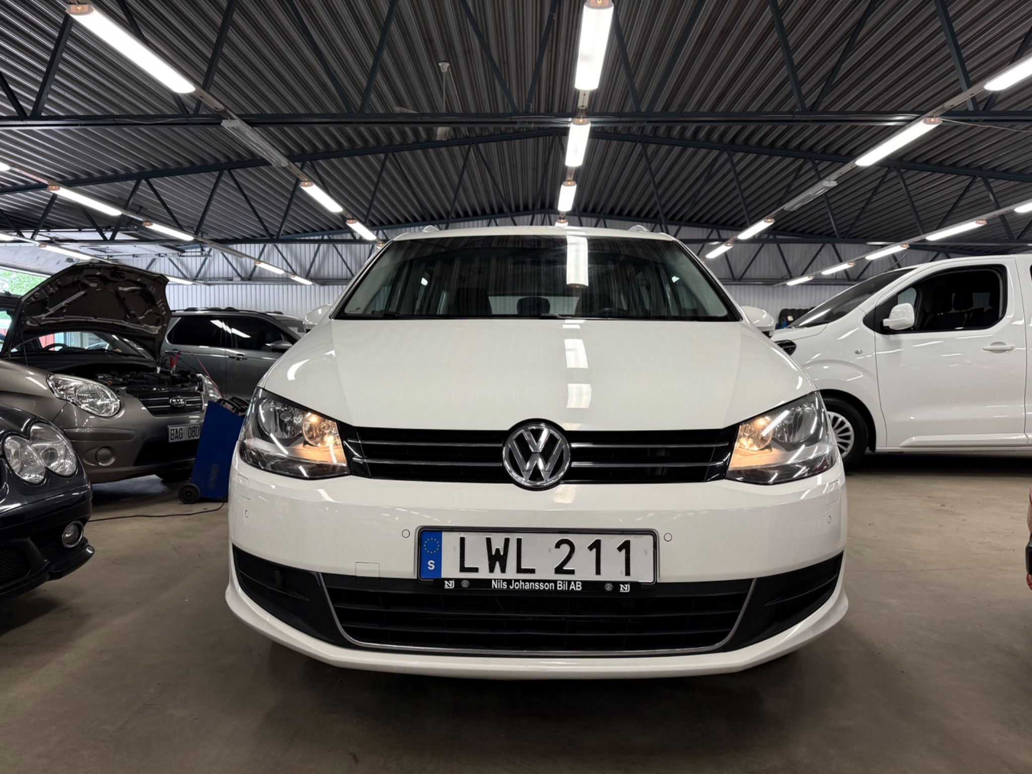 Volkswagen Sharan 2012, bild 2/37