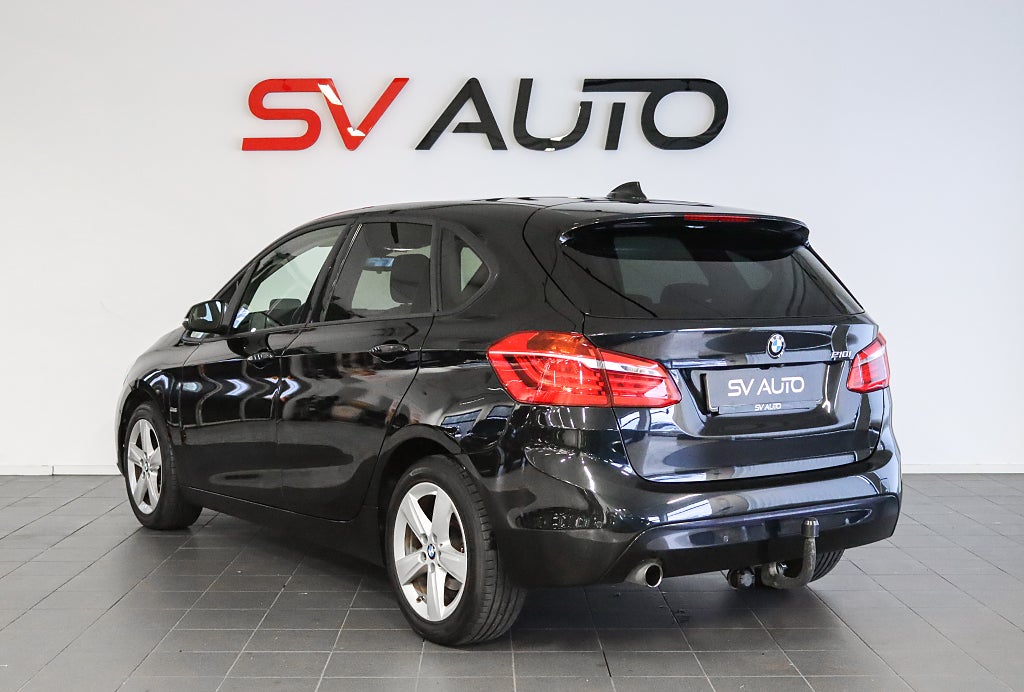 BMW 218 i Active Tourer Sport Line Navi HuD Drag B-kamera