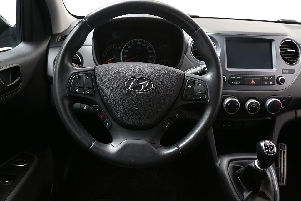 Hyundai i10 1,0 67hk Trend 5D  I Carplay I P-sensor I Motorvärmare 2019