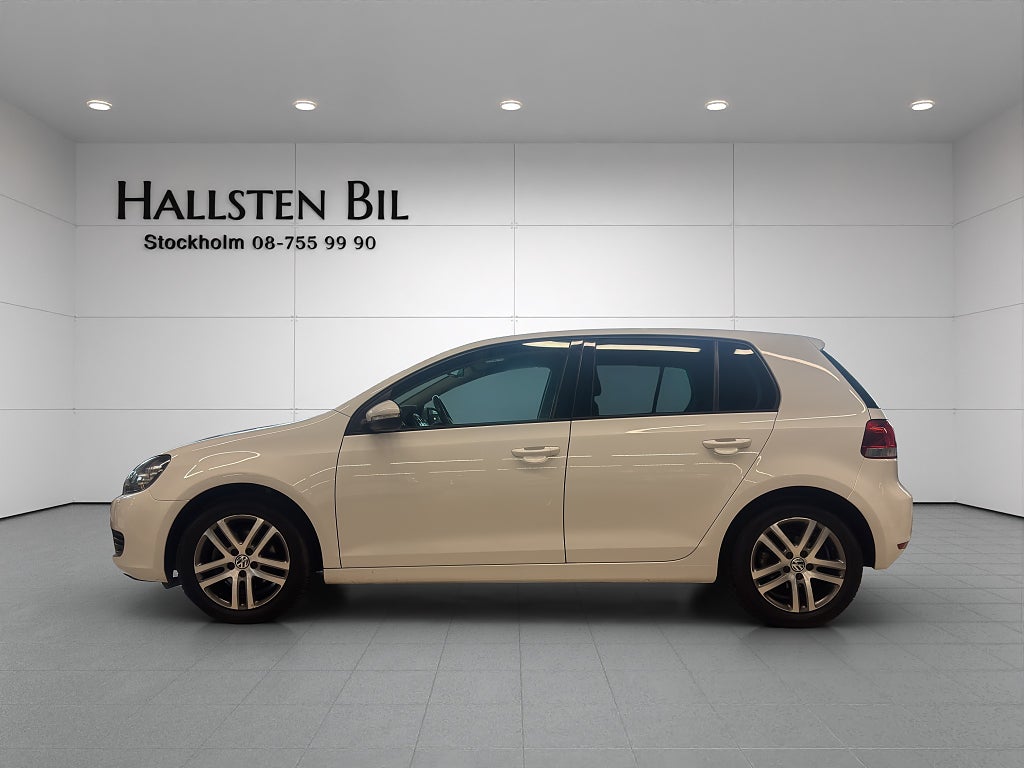 Volkswagen Golf 1.4 TSI Automat Drag Backkamera 9200 Mil Svensksåld