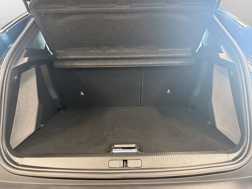 Bild på Peugeot 2008 GT Hybrid 145hk Aut CARPLAY B-KAMERA