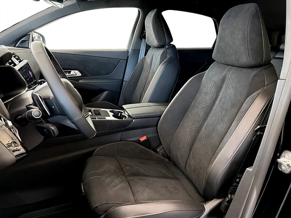 Bild på DS 7 Crossback Pallas 1.5 BHDi 130hk Aut B-KAMERA CARPLAY