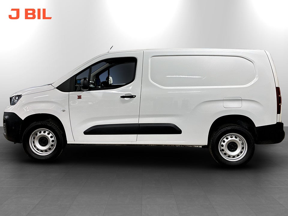 Bild på Peugeot Partner PRO 1.5 BlueHDi 130hk 4x4 L2 DRAG BACKSENSORER