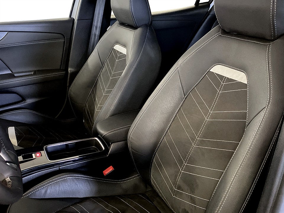 Bild på Opel Mokka Ultimate 1.2 PT 130hk Aut B-KAMERA CARPLAY