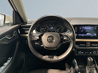 Skoda Kamiq Adventure Edition Style Kamera Drag Mvärm Carplay SoV – bild 9