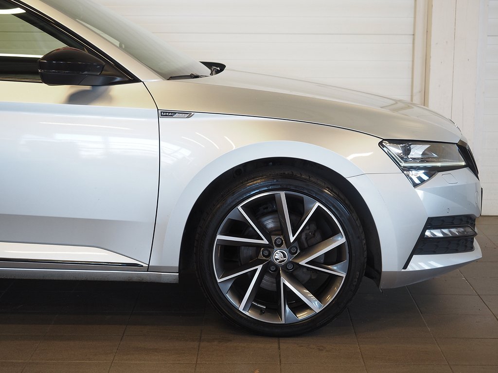 Skoda Superb iV 218hk Sportline Plug-in Hybrid |Drag|Cockpit| 2021